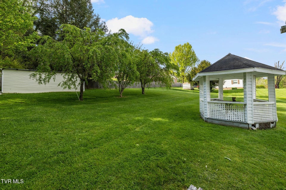 Photo #37: 416 Deck Valley Lane