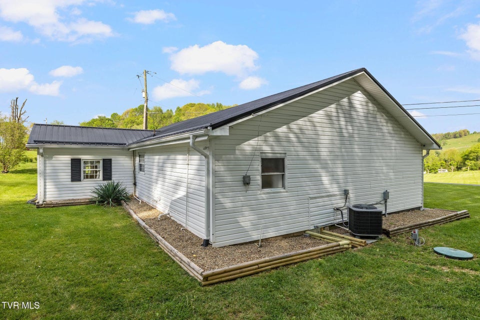 Photo #38: 416 Deck Valley Lane