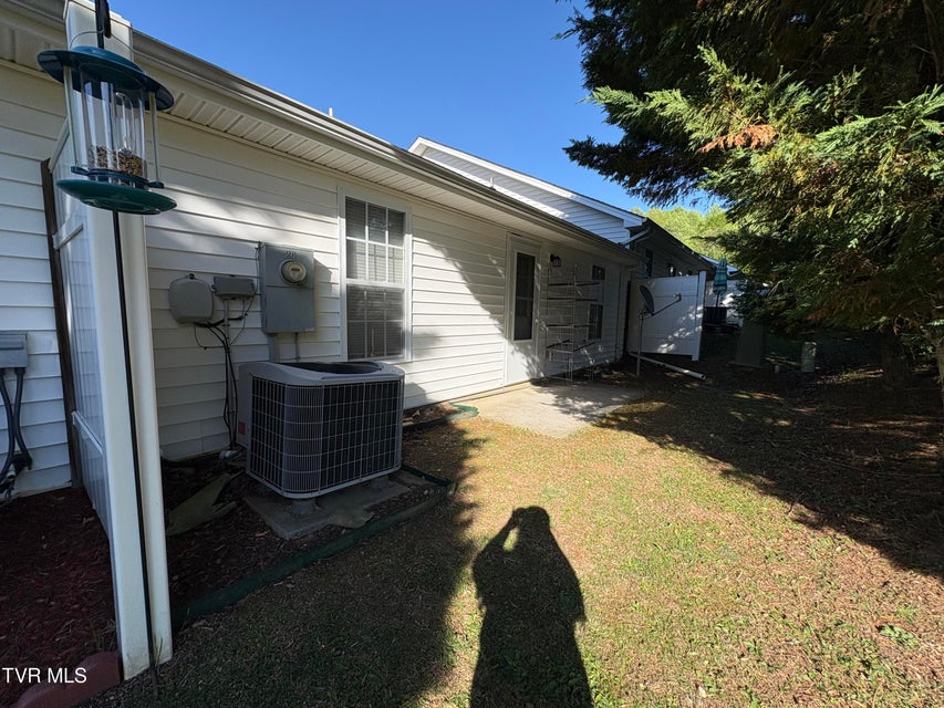 Photo #59: 26 Sagewood Court