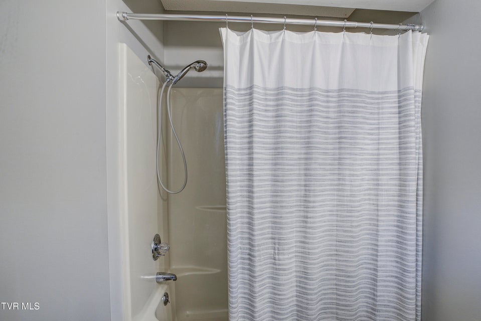 Photo #24: 400 Sunset Drive