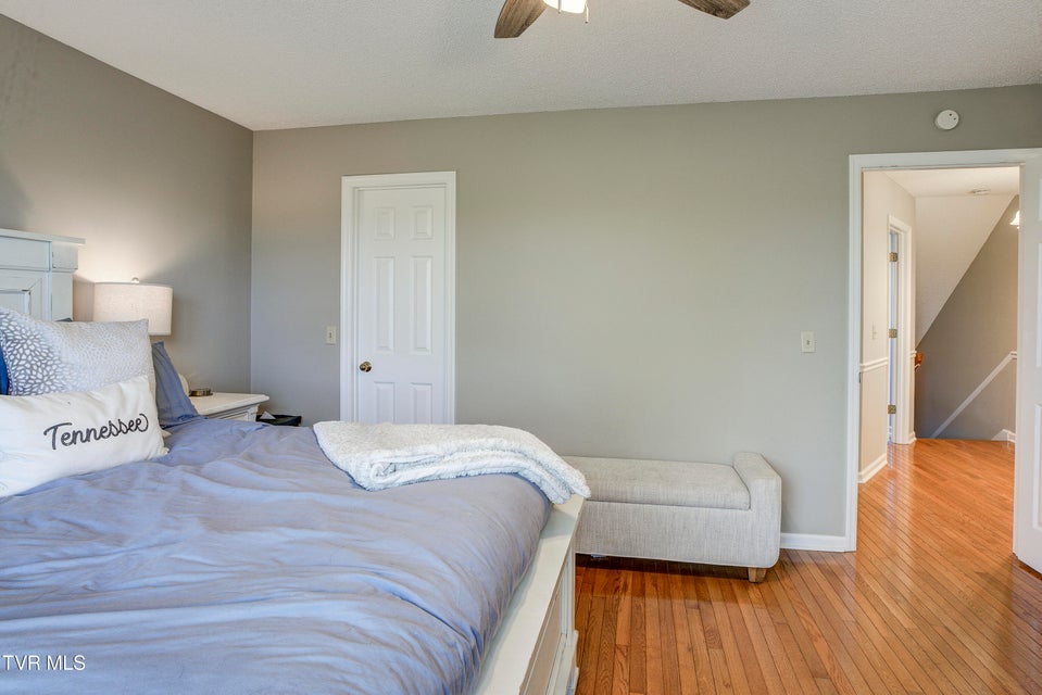 Photo #15: 400 Sunset Drive