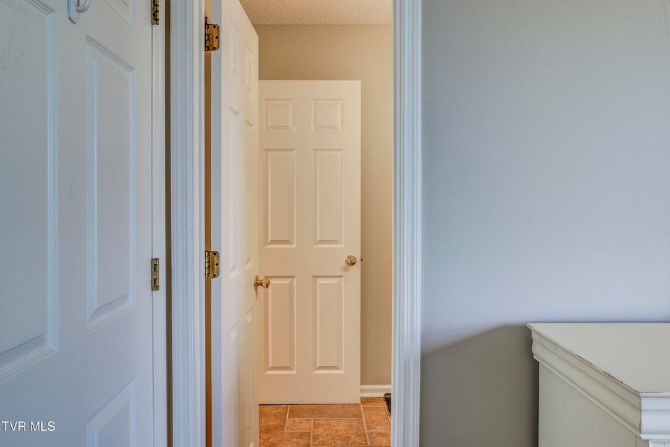 Photo #30: 400 Sunset Drive