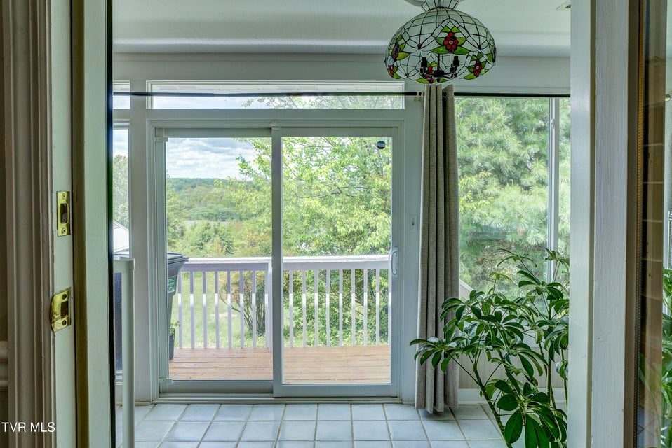 Photo #20: 400 Sunset Drive