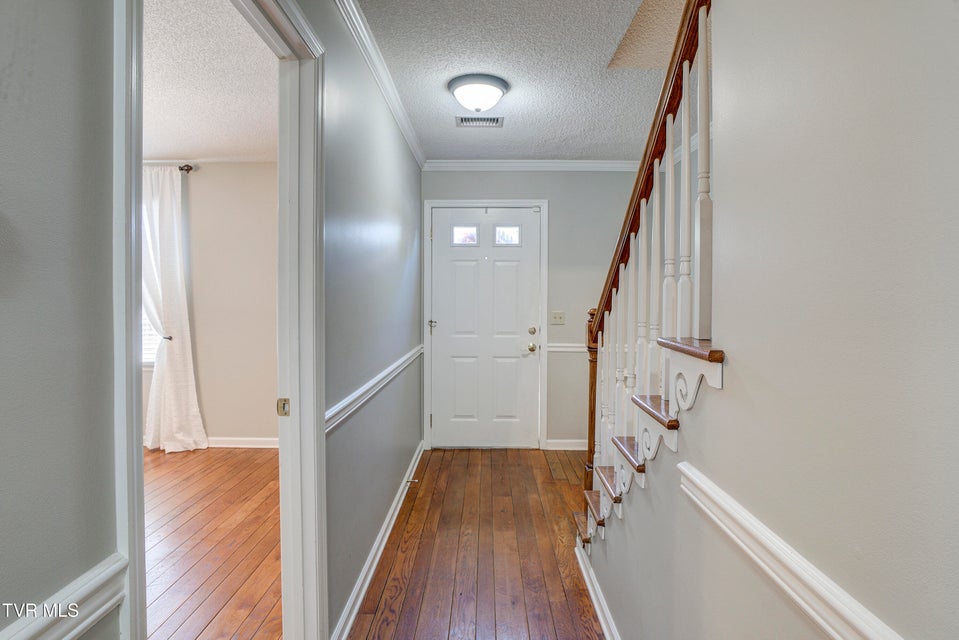 Photo #33: 400 Sunset Drive