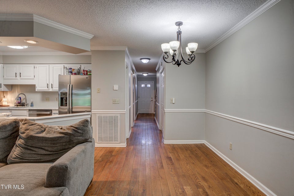 Photo #34: 400 Sunset Drive