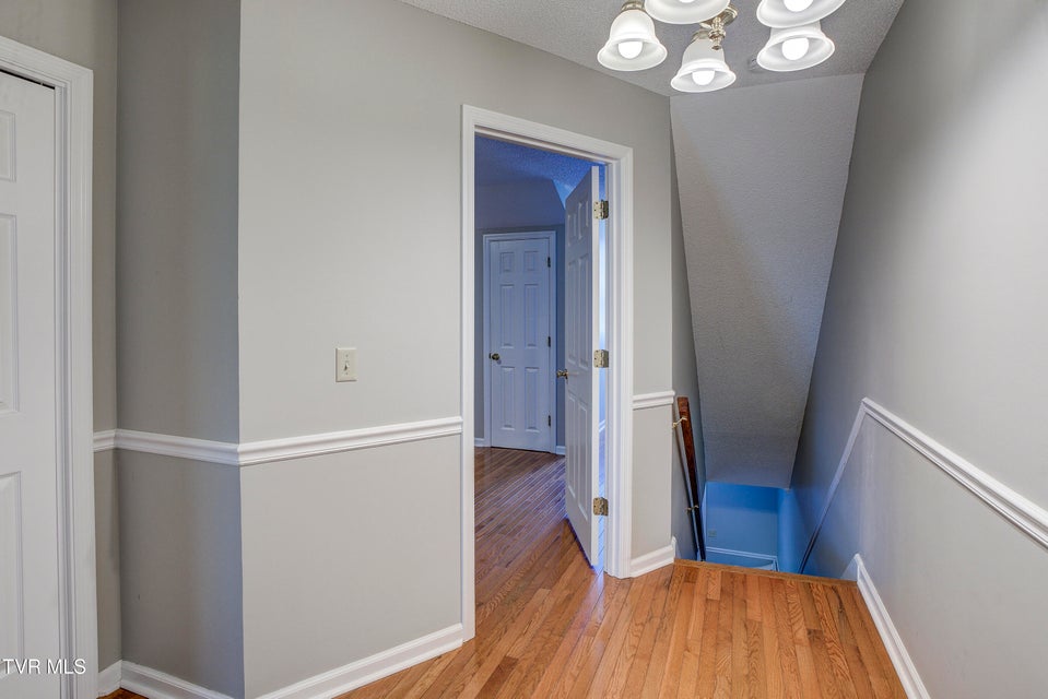 Photo #35: 400 Sunset Drive