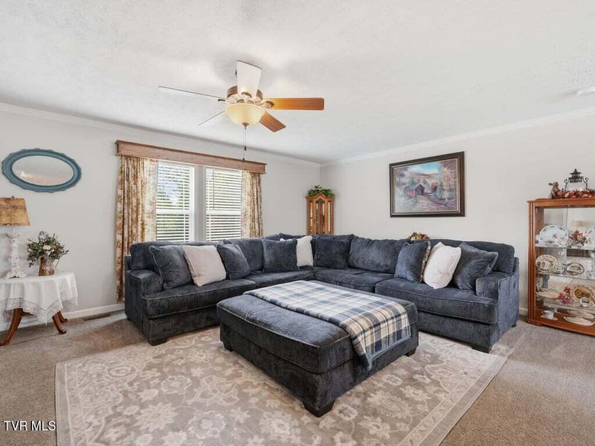 Photo #6: 350 107 Cutoff 