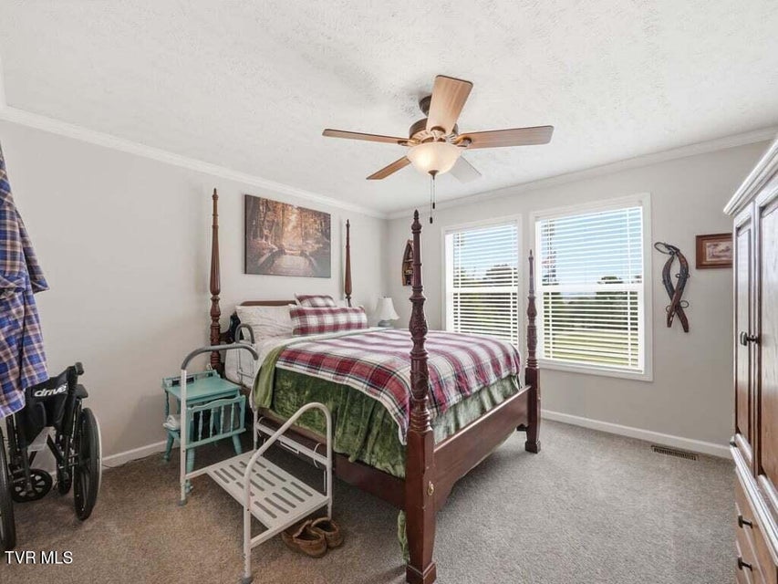 Photo #29: 350 107 Cutoff 