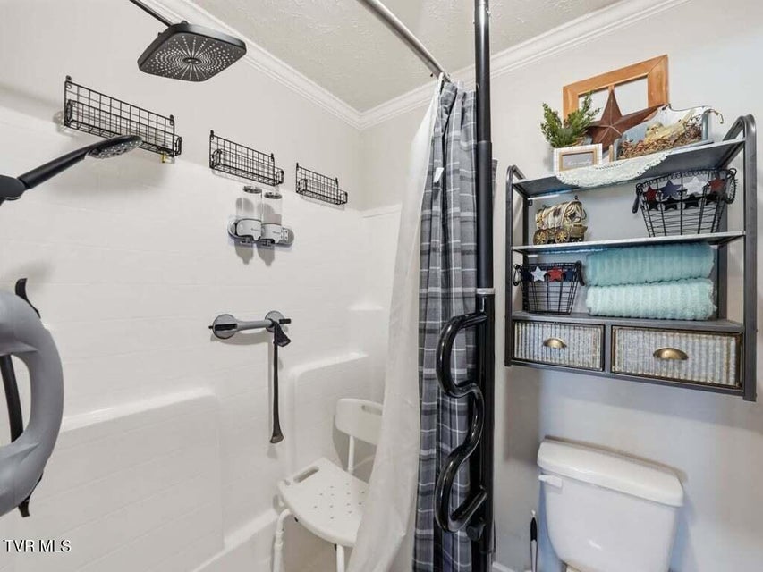 Photo #32: 350 107 Cutoff 