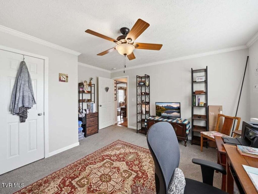 Photo #33: 350 107 Cutoff 