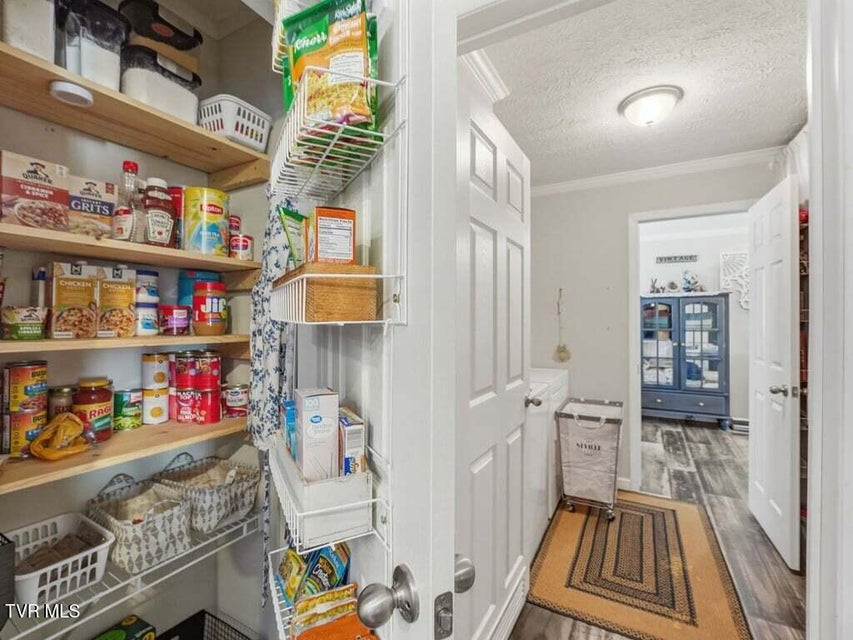 Photo #36: 350 107 Cutoff 