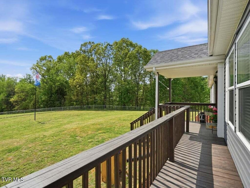 Photo #39: 350 107 Cutoff 