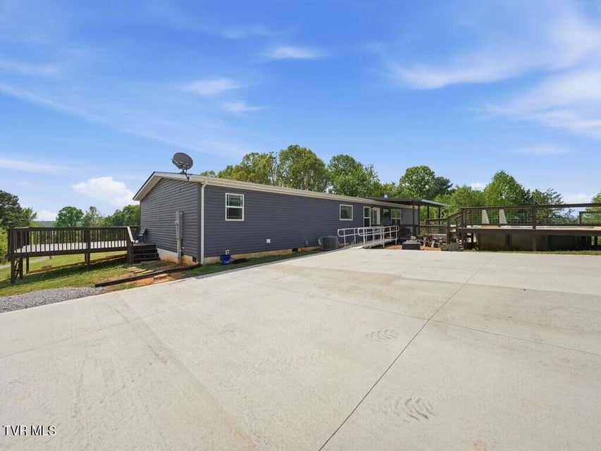 Photo #46: 350 107 Cutoff 