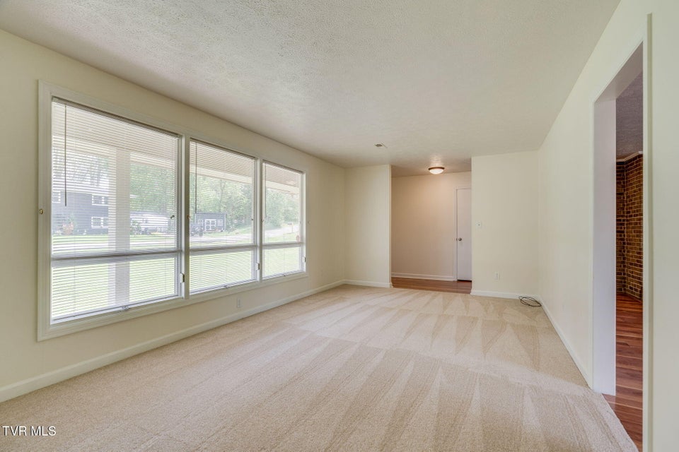 Photo #7: 802 Sir Echo Drive