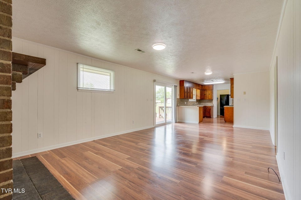 Photo #8: 802 Sir Echo Drive