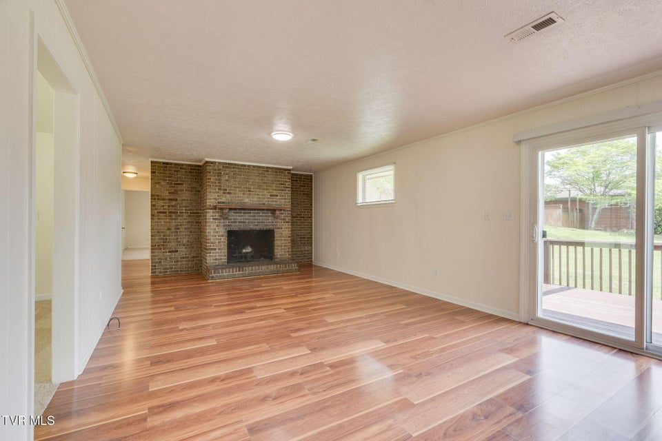 Photo #9: 802 Sir Echo Drive