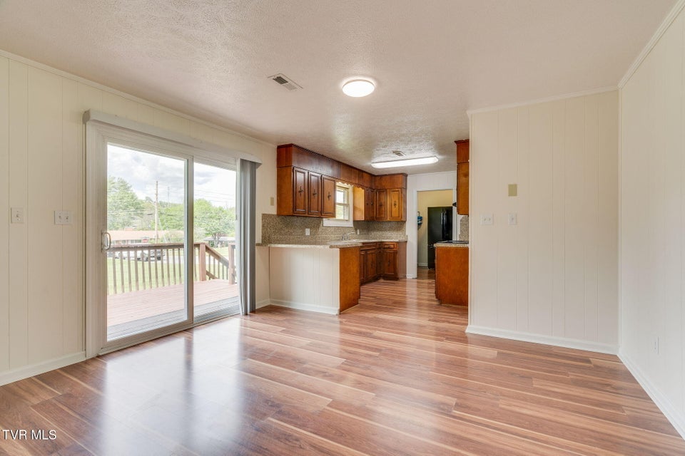 Photo #11: 802 Sir Echo Drive