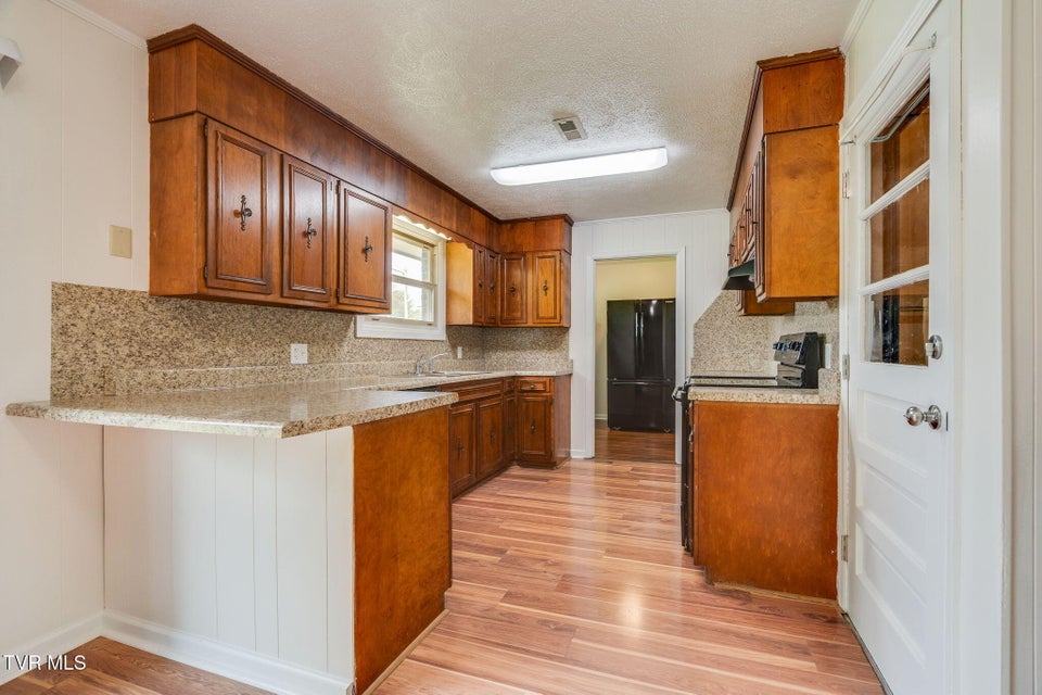 Photo #12: 802 Sir Echo Drive