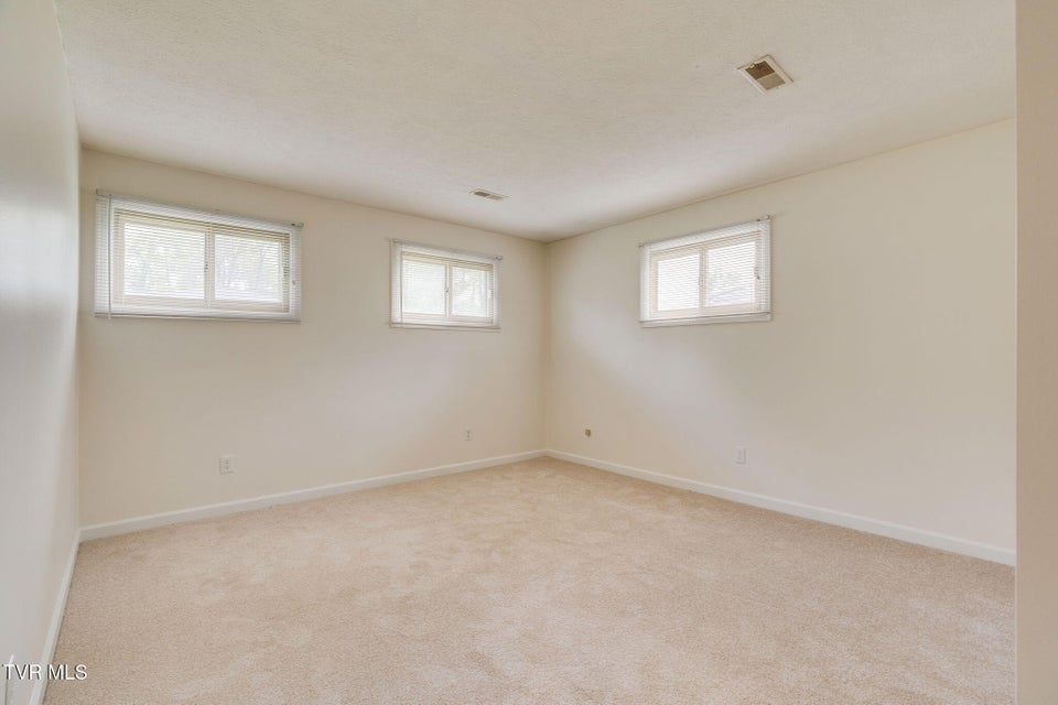 Photo #20: 802 Sir Echo Drive