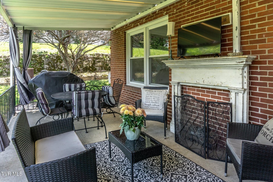 Photo #48: 205 Sevier Avenue