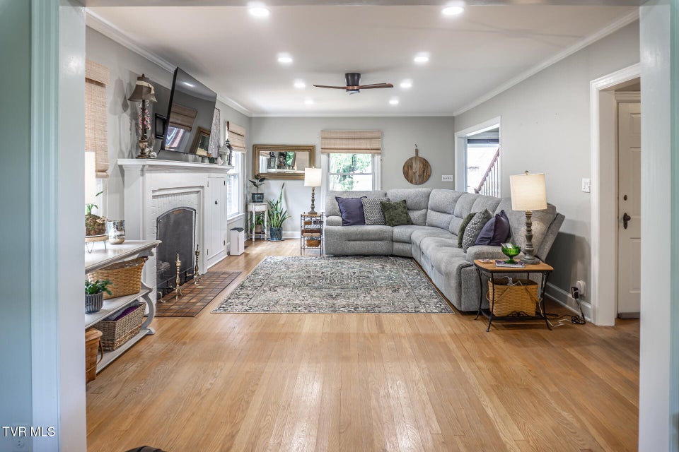 Photo #4: 205 Sevier Avenue