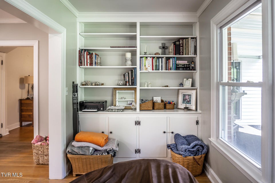 Photo #23: 205 Sevier Avenue