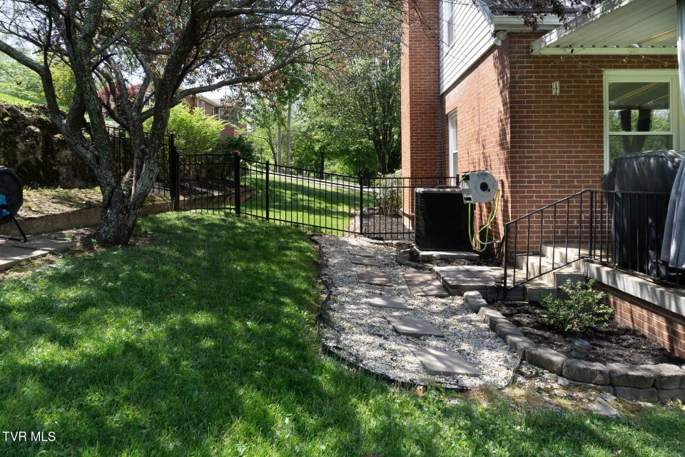 Photo #44: 205 Sevier Avenue