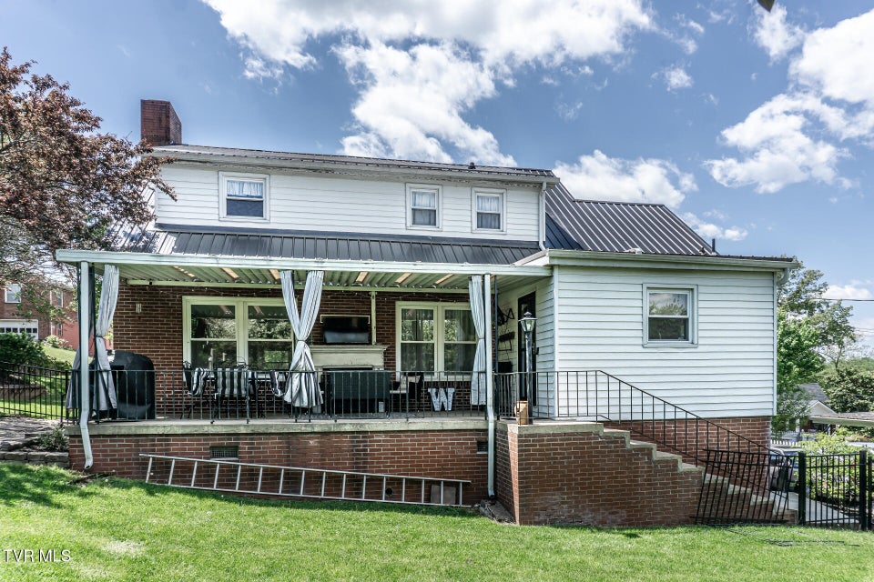 Photo #50: 205 Sevier Avenue