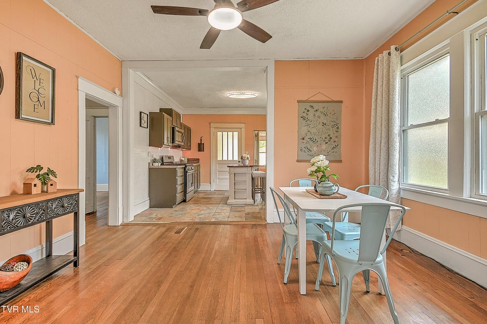 Photo #9: 1023 Arlington Avenue