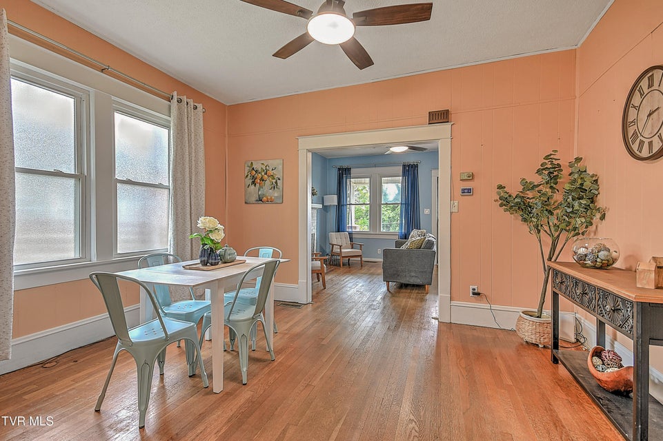 Photo #10: 1023 Arlington Avenue