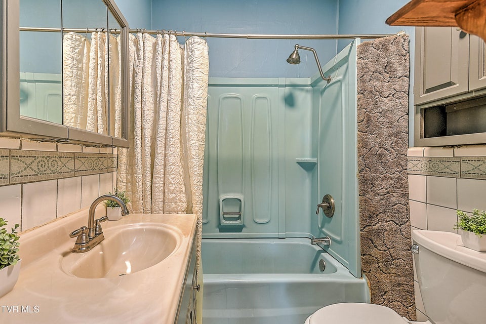 Photo #19: 1023 Arlington Avenue