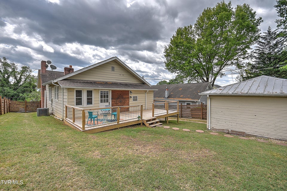 Photo #28: 1023 Arlington Avenue