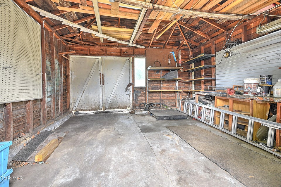 Photo #31: 1023 Arlington Avenue