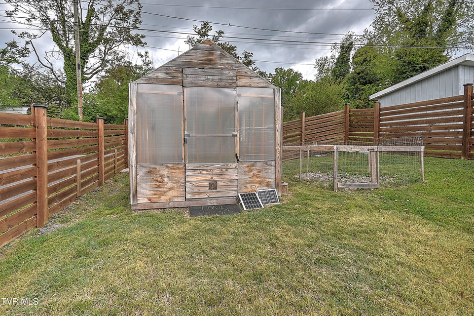 Photo #32: 1023 Arlington Avenue