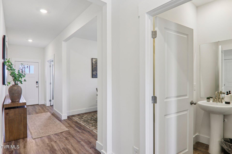 Photo #19: 1 Morsel Court 