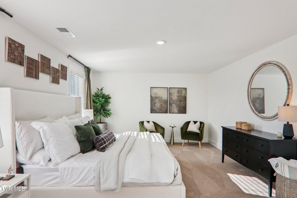 Photo #28: 1 Morsel Court 