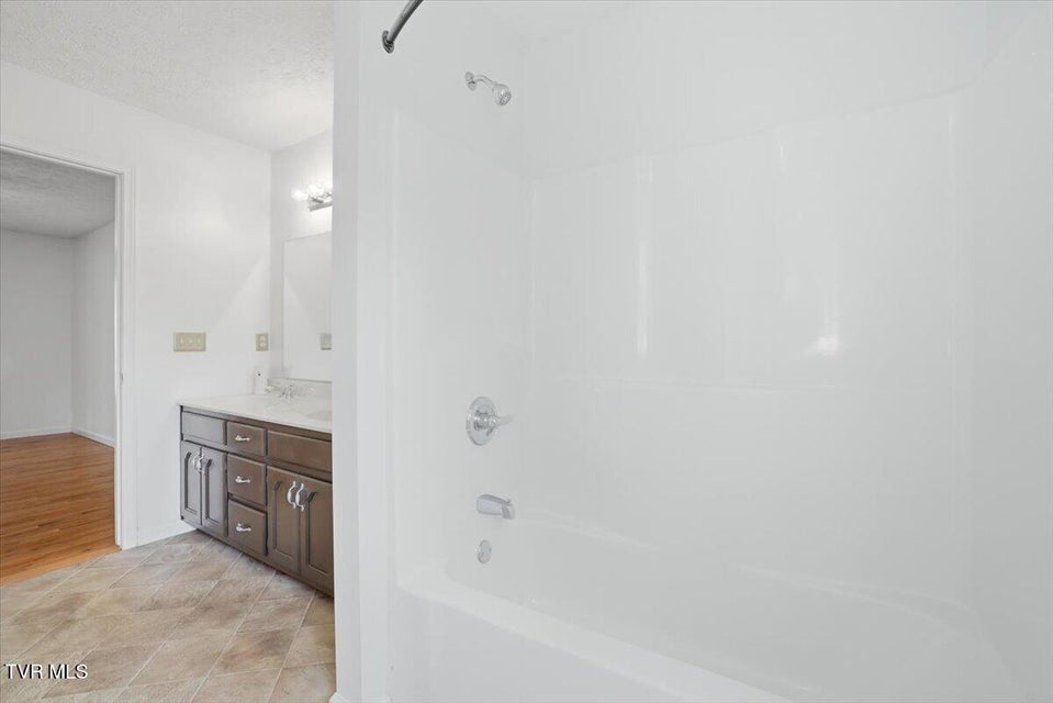 Photo #19: 123 Madeline Lane