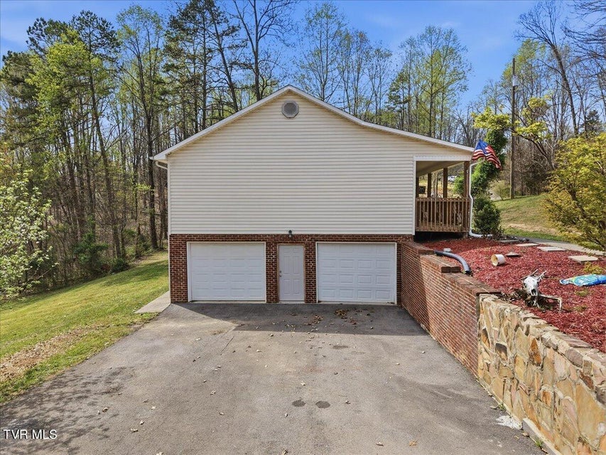 Photo #3: 123 Madeline Lane