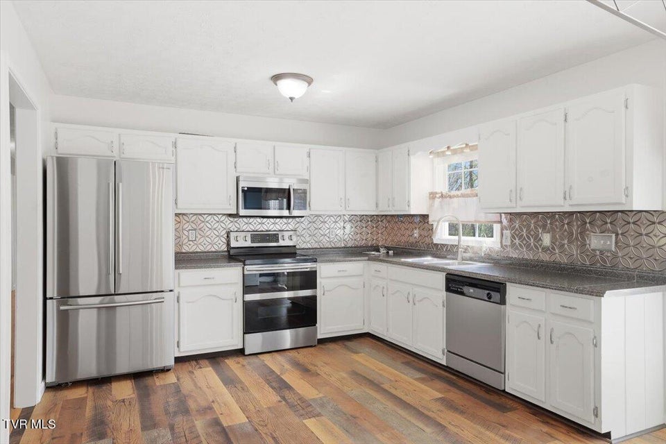 Photo #5: 123 Madeline Lane