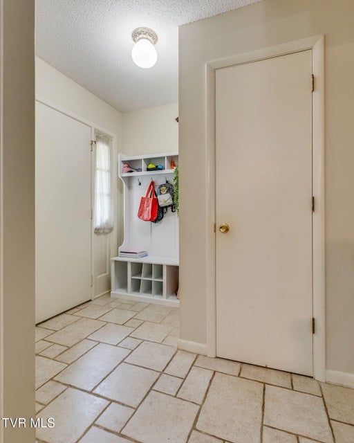 Photo #6: 1525 Robin Hood Lane