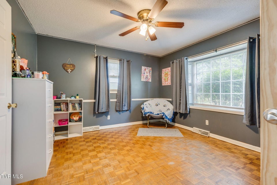 Photo #10: 1525 Robin Hood Lane