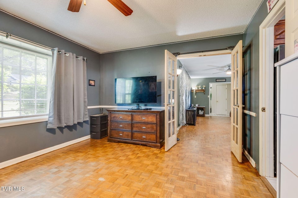 Photo #11: 1525 Robin Hood Lane