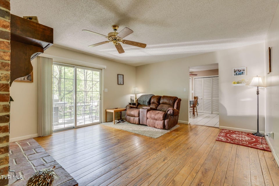 Photo #13: 1525 Robin Hood Lane