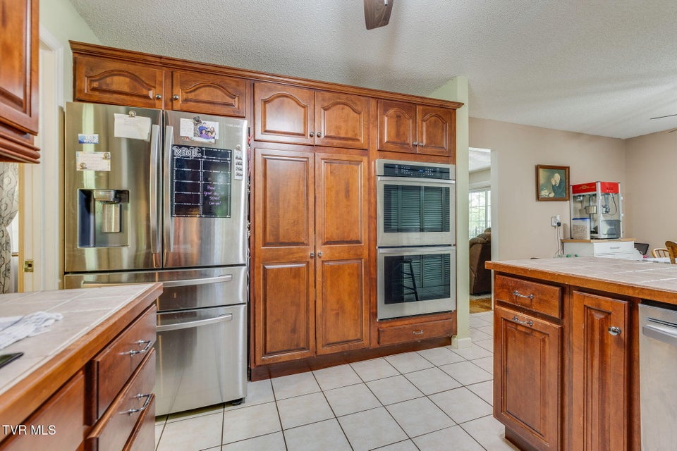 Photo #18: 1525 Robin Hood Lane