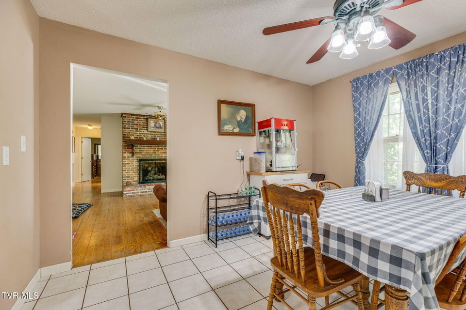 Photo #21: 1525 Robin Hood Lane