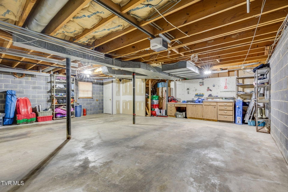 Photo #42: 1525 Robin Hood Lane