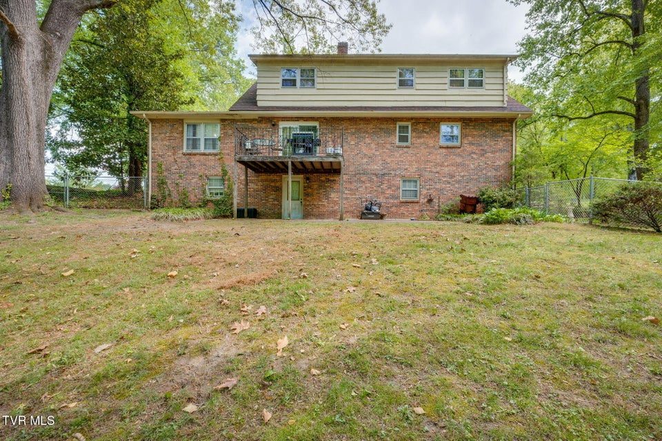 Photo #44: 1525 Robin Hood Lane