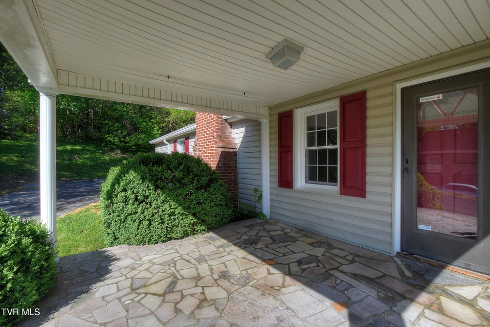 Photo #8: 433 Division Street