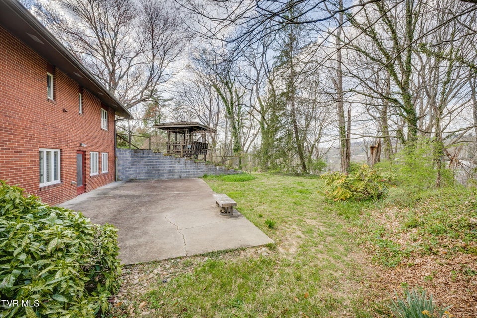 Photo #85: 1939 Riverport Road