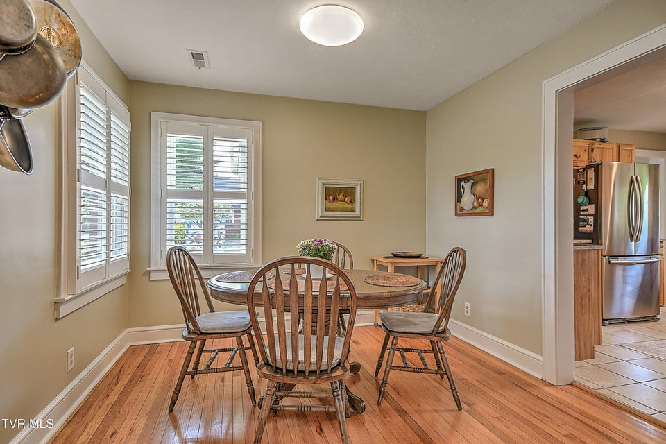 Photo #11: 101 Mcarthur Avenue